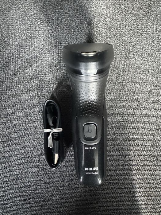 PHILIPS-X3051aparat de ras-Made in Indonesia