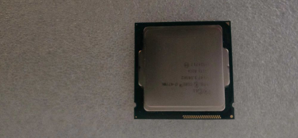 Vand PROCESOR i7 4770K pe SOCKET 1150