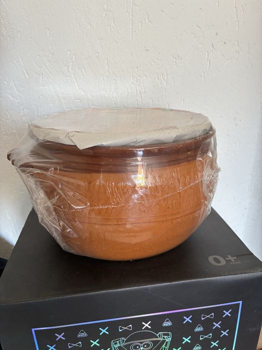 Глинен гювеч  с капак 5л