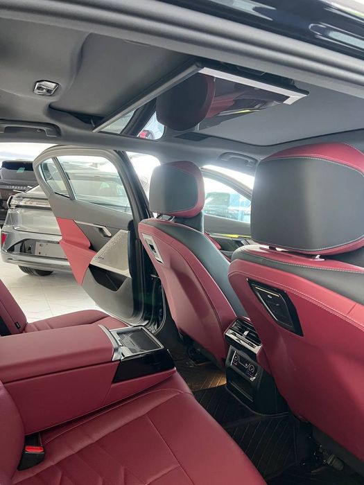 BMW i5 40LM Sport
