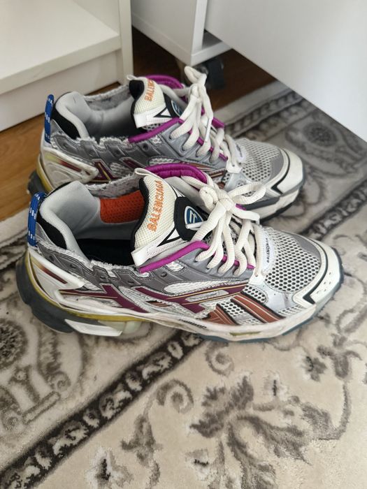 balenciaga runner