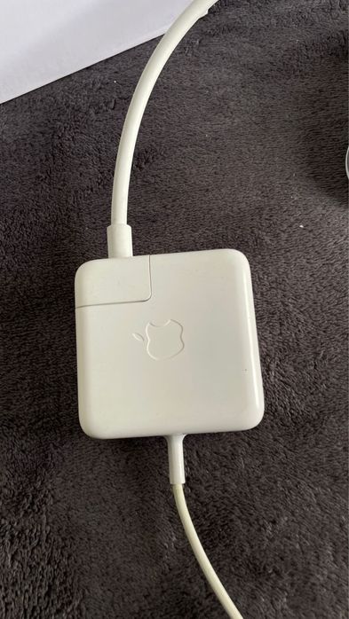 Макбук 13 , MacBook Air 13, Алматы арена