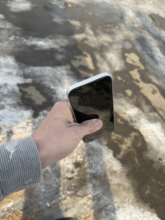 iPhone17 pro,белый 256гб