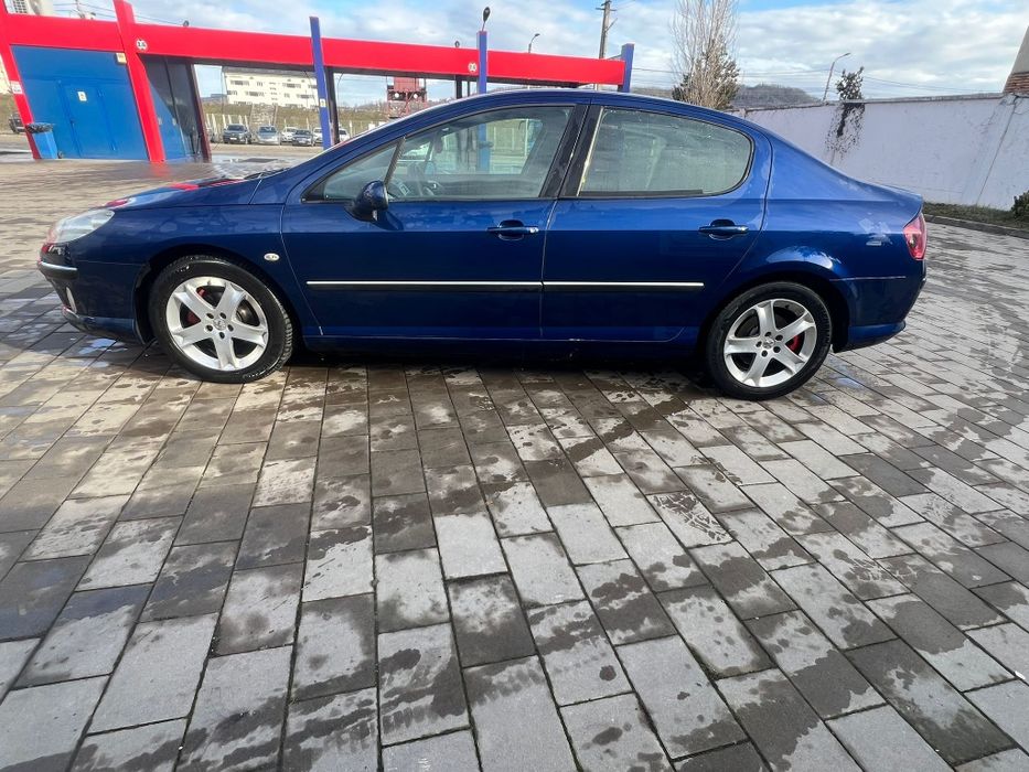 Vând  PEUGOT  Limuzine