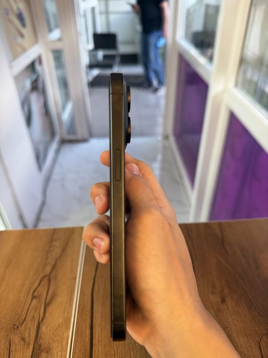 iPhone 15 Pro Max 256 ГБ Black Titanium