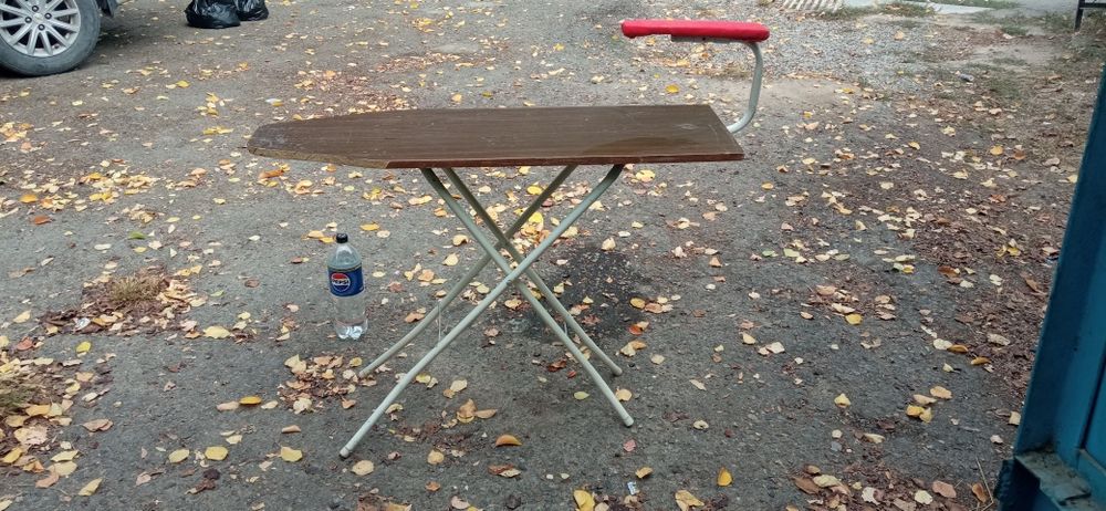 Компактная гладильная доска