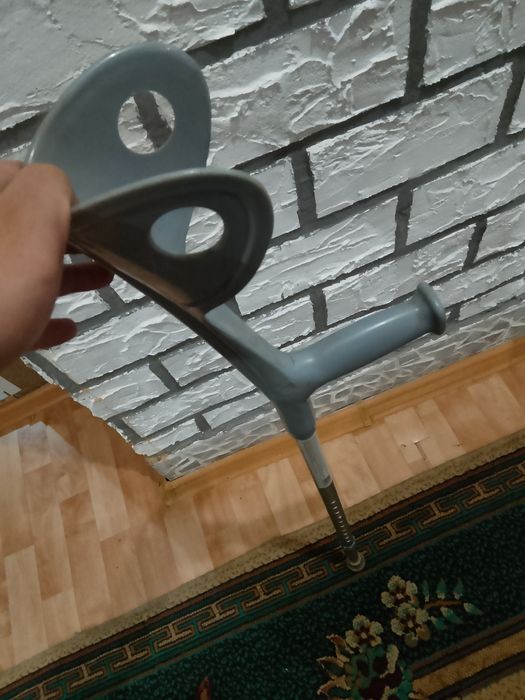 Продам костыль хороший