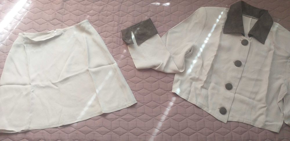 Дамски комплект размер 42-44-35лв.