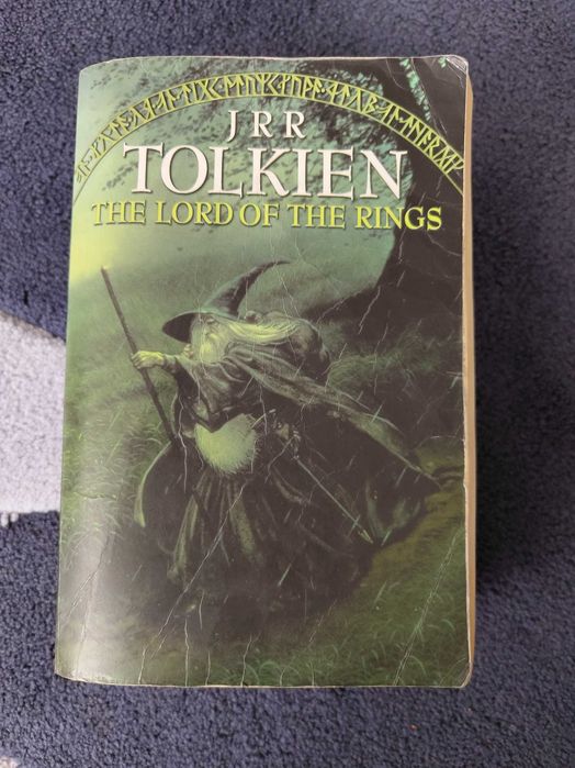 Книги от различни жанрове