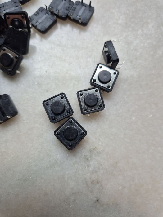Intrerupator tactil 12x12x5mm