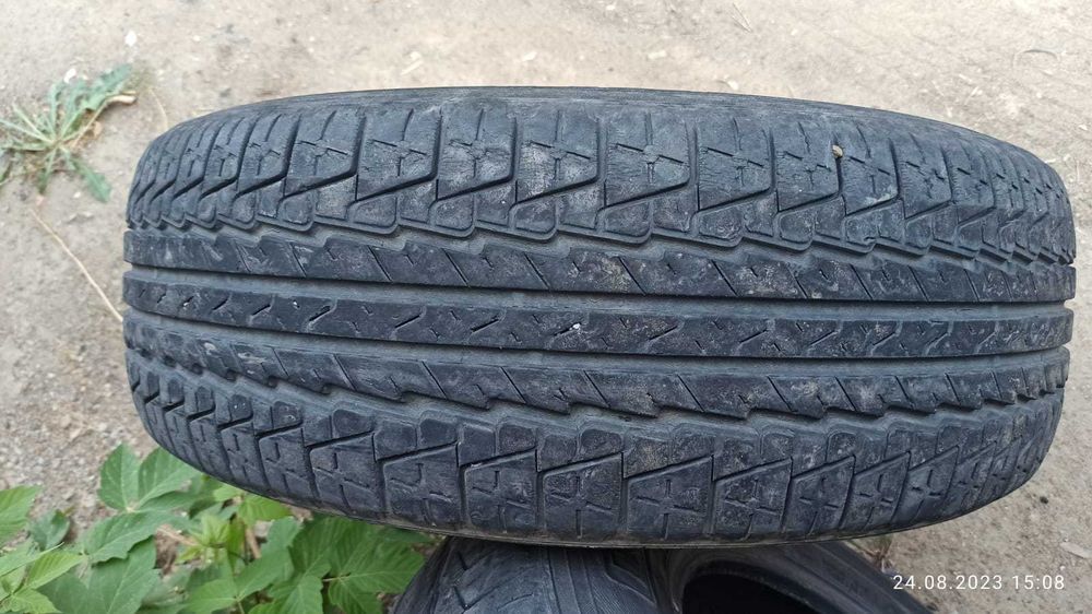 Шины летние 235/65/17