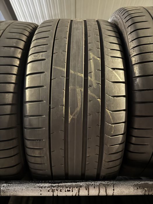 Anvelope 255/35/19 Pirelli
