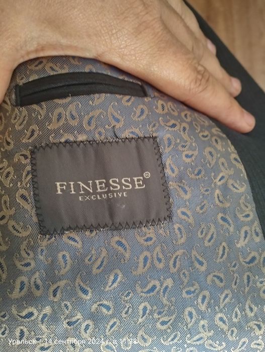 Продается мужской костюм