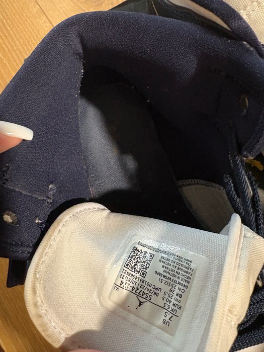 Air Jordan 1 Mid