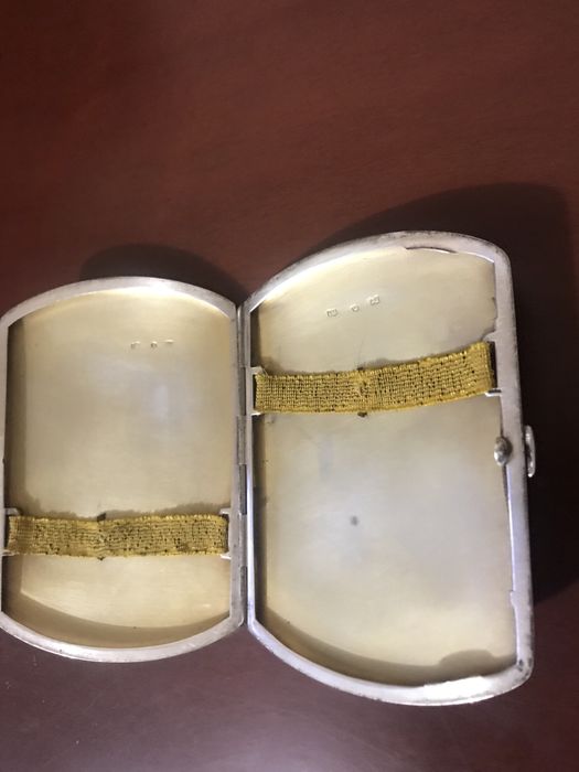 Уникат-Сребърна табакера с ниело