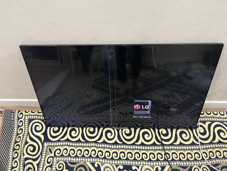 Телевизор Lg в хорошем состояние