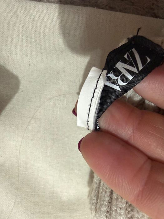 Шапки ZARA 2/4години