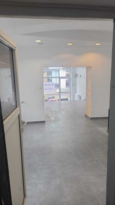 Inchiriez spatiu comercial Cuza Voda