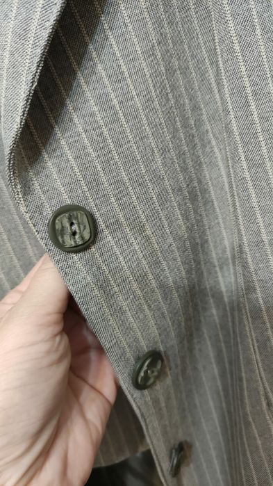 Костюм 46-48 раз.Новый.