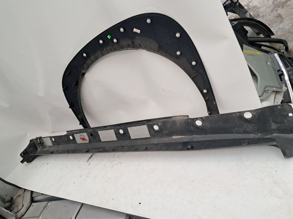 Лайсна калник праг Toyota Yaris Toyota Augo 2018/2025г