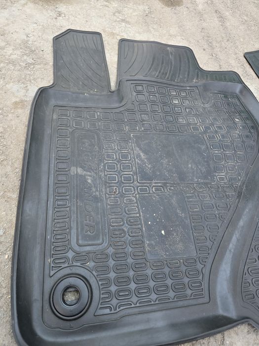 Полики Тойота Хайлендер 2014г