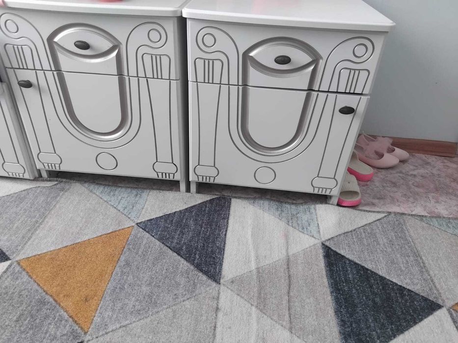 Продам спальный гарнитур