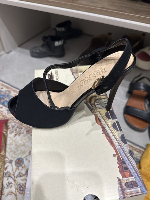 Продаю новую туфельку