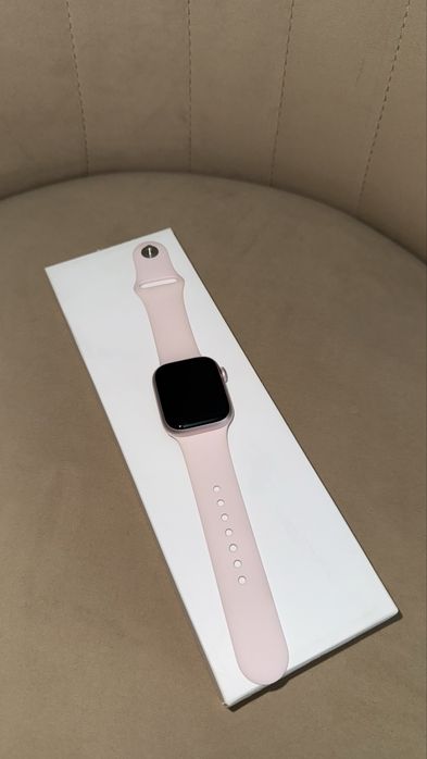 Продаю Apple Watch 9 series 41mm