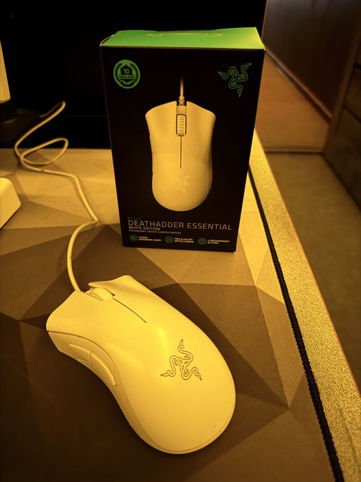 Игровая мышка Razer Deathadder Essential (10 шт белых и 10 шт черный)