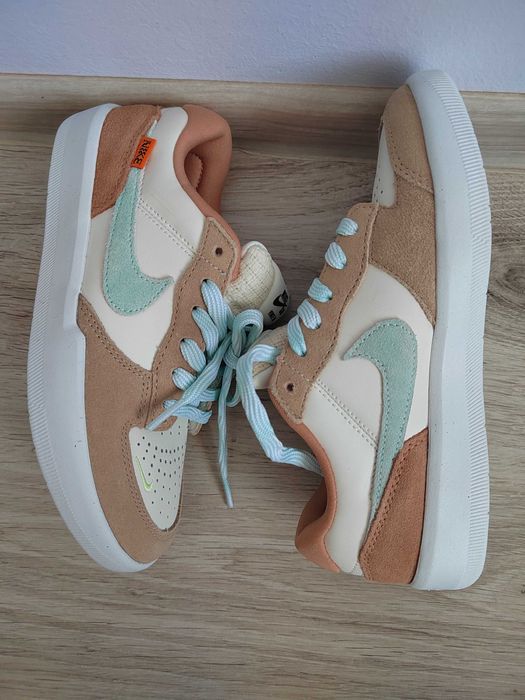 Обувки Nike SB Force 58