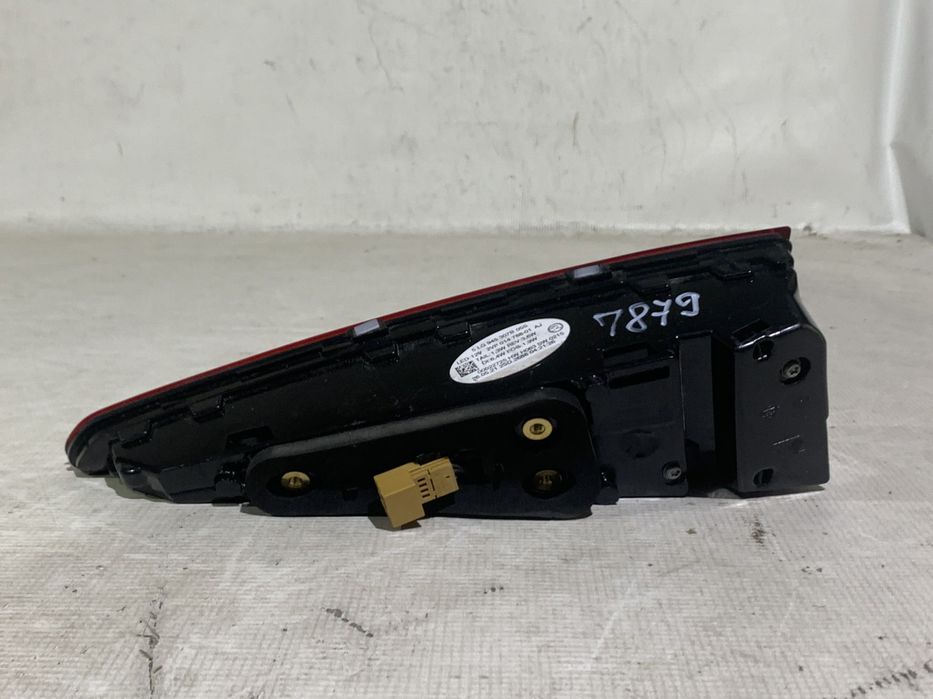 Lampa stop stanga pe hayon, Skoda Enyaq, 2021, 2022, 2023, 2024, cod origine OE 5LG945307B.