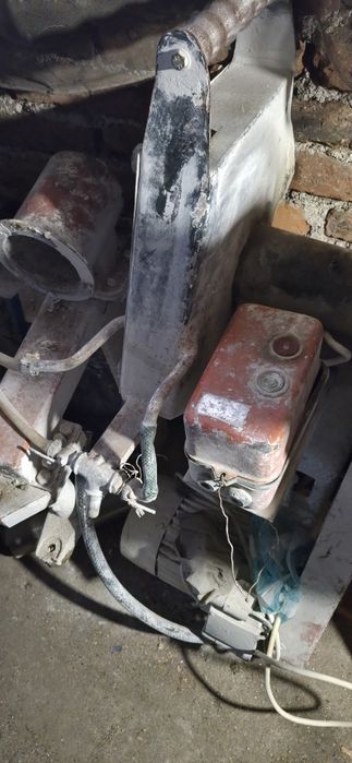 Машина за рязане на камък