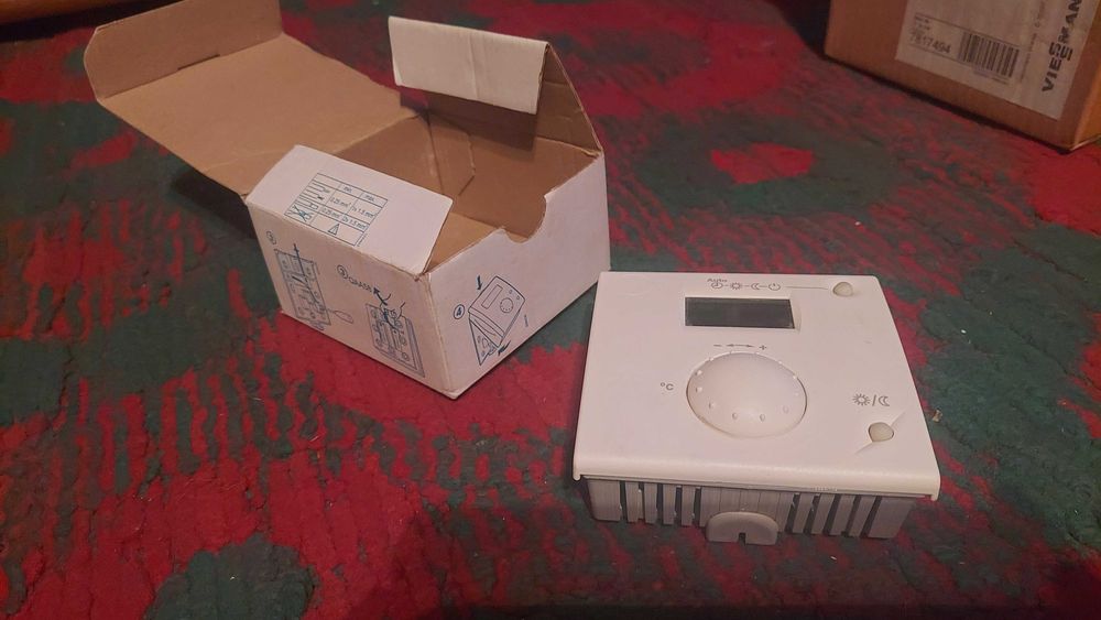 Датчик температурный комнатный QAA 50.110/101 SIEMENS Германия