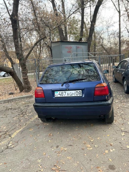 Продаю машину  гольф 3