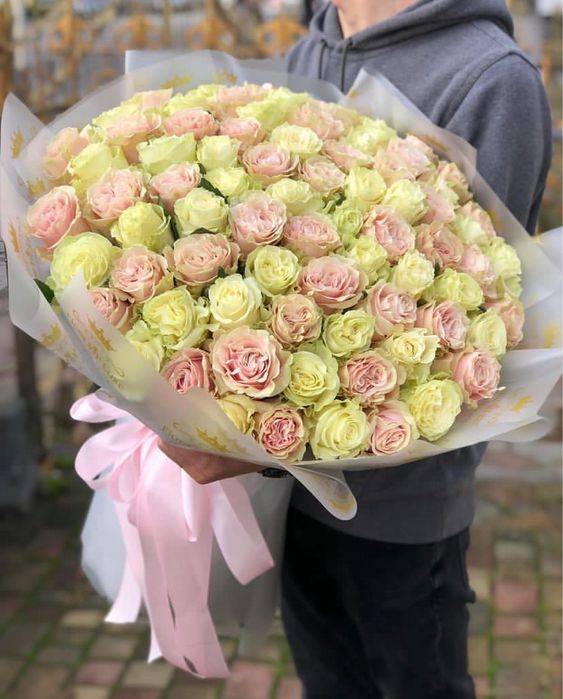 Пионы розы гортензии цветы букеты алматы