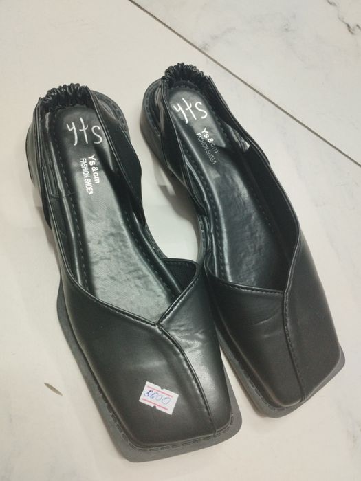 Продам Новые Босоножки