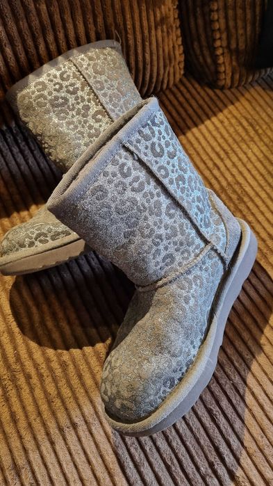 Детски боти UGG, агн. Кожа