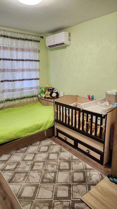 Продава се Тристаен апартамент в Пловдив, Христо Смирненски - 83 кв.м за 1832 €/кв.м - Снимка #2