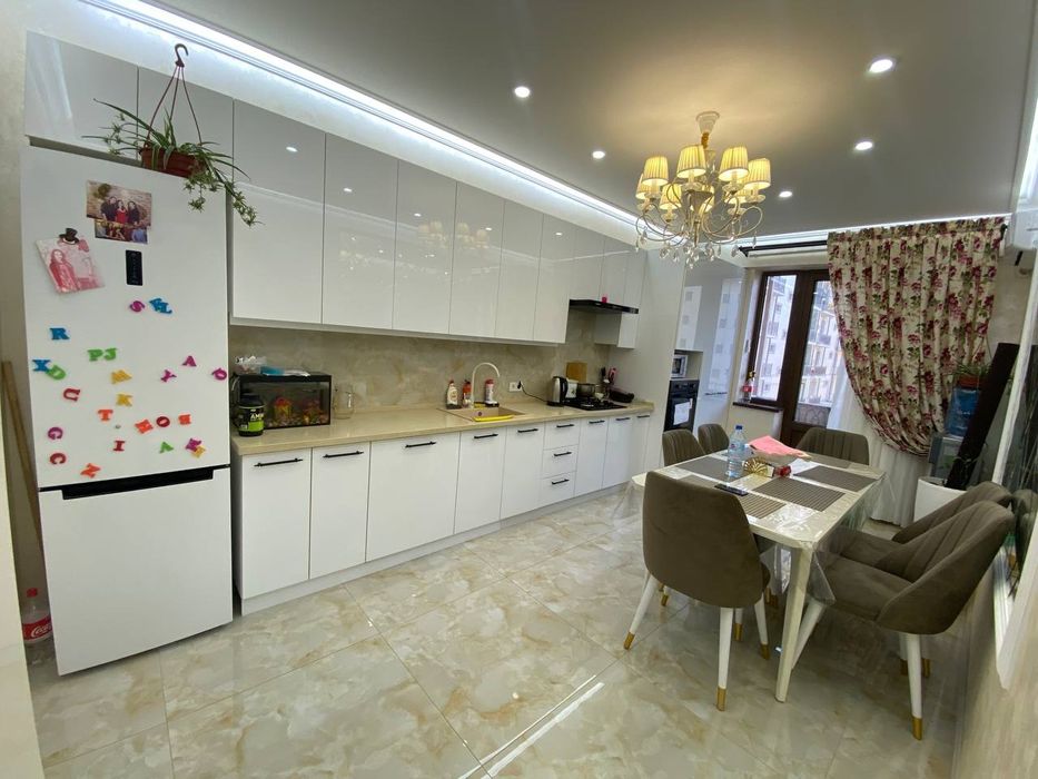 Квартира продажа 102кв чехова