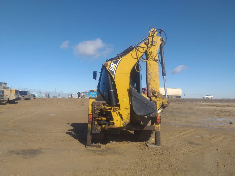 Продам экскаватор cat