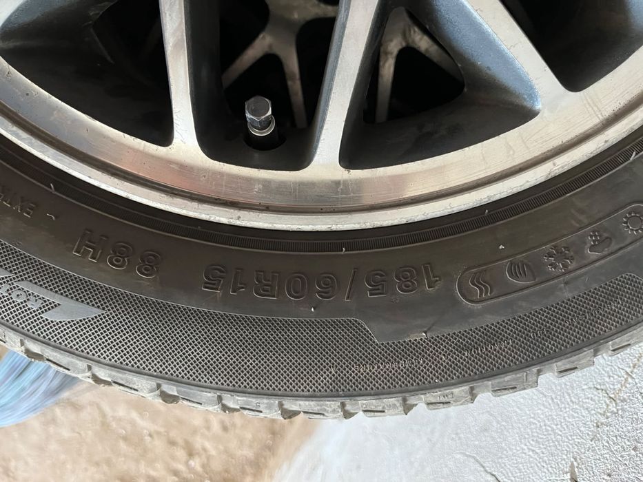 185/60 R15 с дисками
