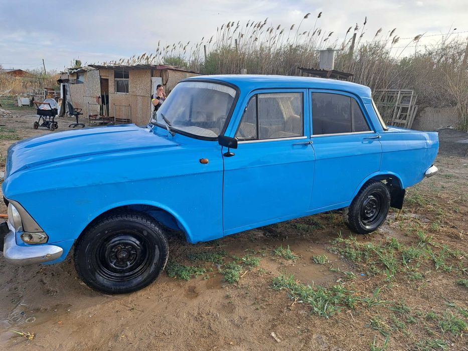 Продам машину Москвич