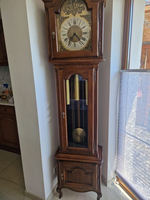 Ceas mecanic cu pendul de podea cu 3 greutati