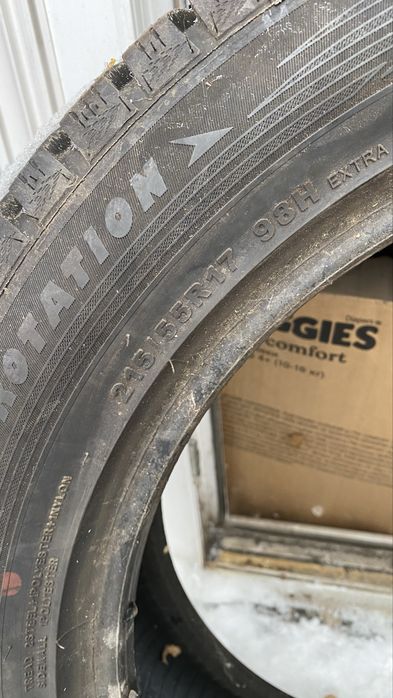 Зимние шины отличном состоянием все шыпы наместе