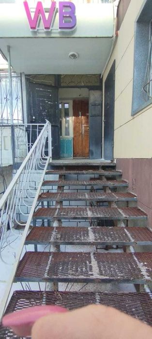 Продается коммерческое помещение в 7 мкр