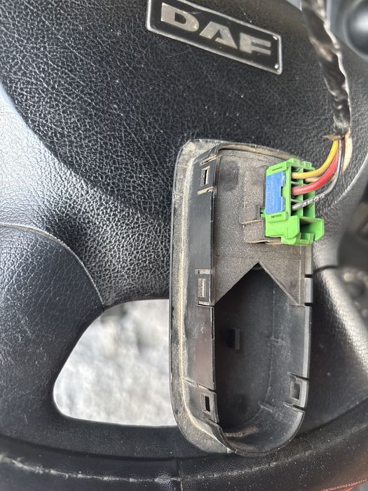 Кнопка стеклоподъёмника даф 105