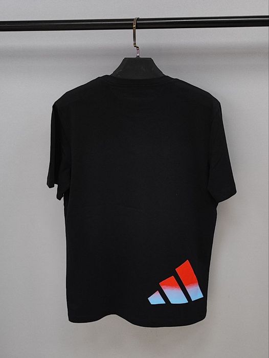 Тениски Adidas и North Face