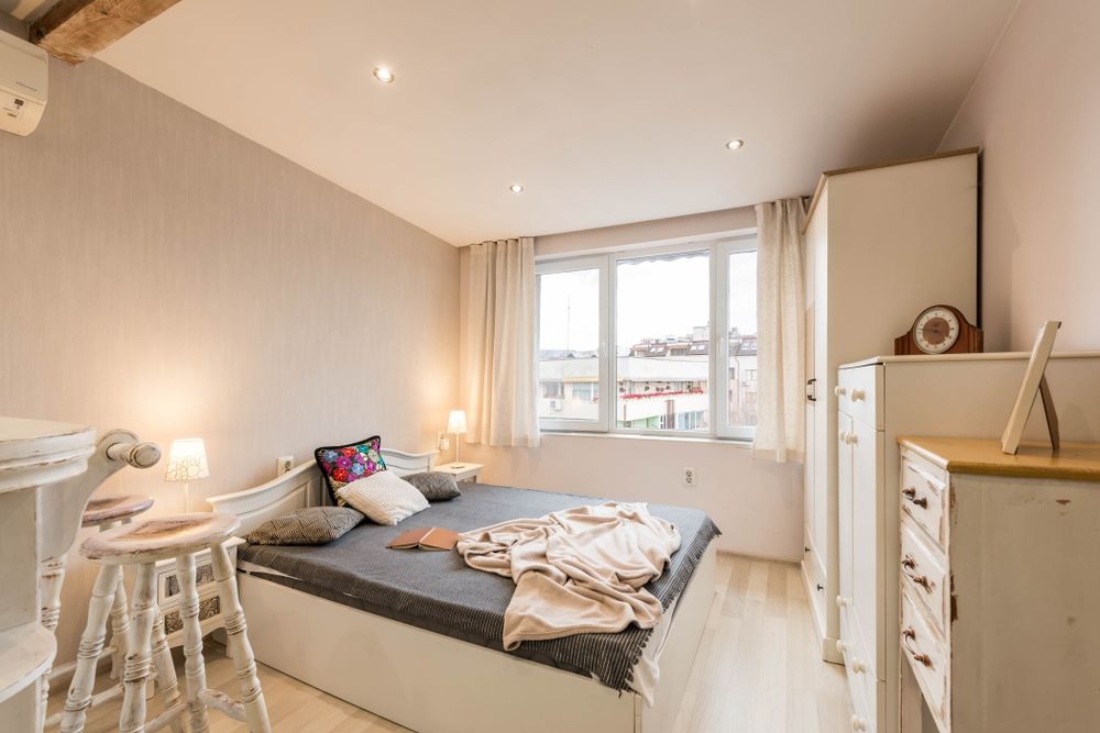 Дава се под наем Едностаен апартамент в Варна, Гръцка махала - 31 кв.м за 459 € - Снимка #3