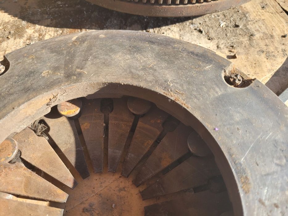 Продам сцепление исузу