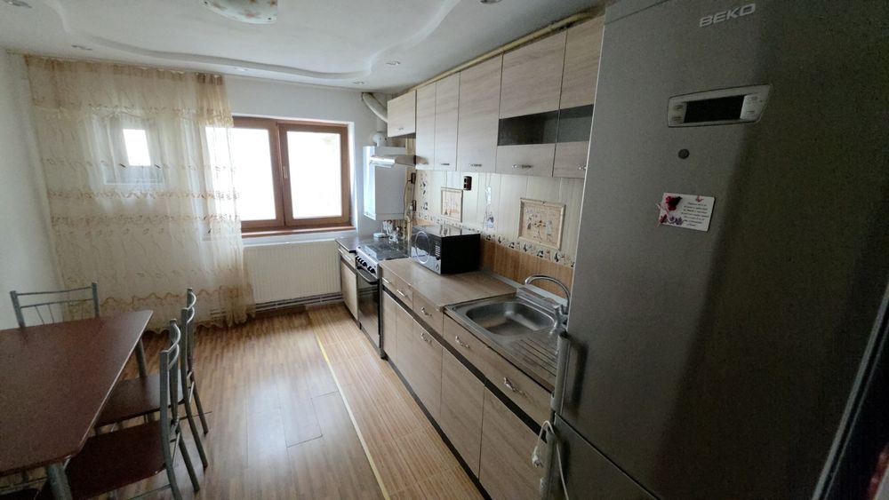 Apartament 4 camere capat 1
